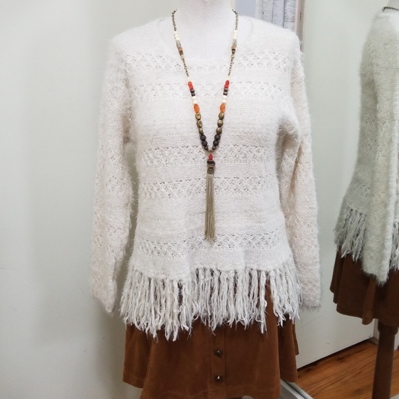 Renee C Ivory Fuzzy Knit Fringe Hem Sweater S - Picture 5 of 8